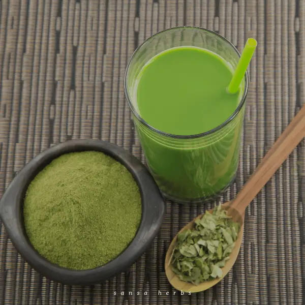 moringa-powder-drink moringa powder smoothie